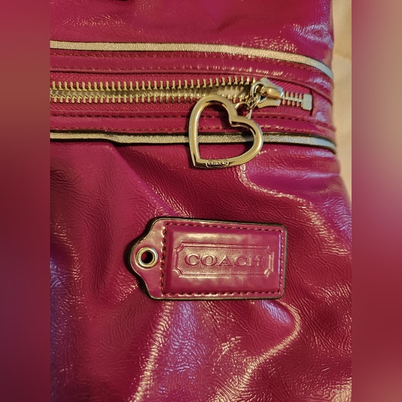 Coach Poppy Daisy Patent Leather Shoulder/Tote Bag- Raspberry Purple - Picture 3 of 16